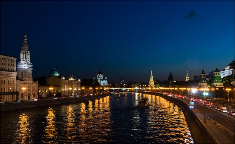 Краски вечерней Москвы фото превью