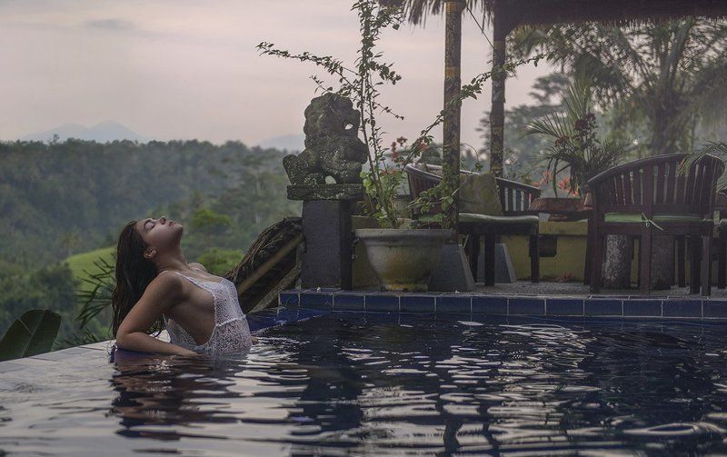 бассейн, инфинити, девушка, туман, бали, вулкан Рассвет над рисовыми террасами фото превью
