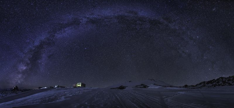 Горы, Звезды, Ночь, Пейзаж, Природа, Эльбрус Млечный путь над Эльбрусом фото превью