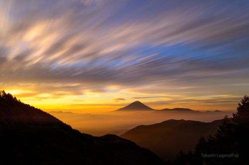 Emission of morning glow