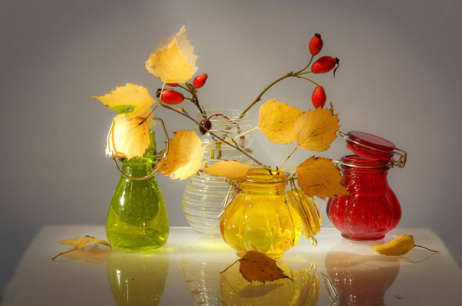 натюрморт, стекло, разноцветное, баночки, листья, осень, , Шруб (Беляева) Татьяна