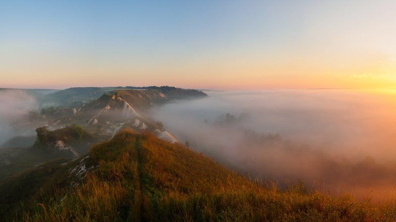 Рассвет в меловых горах фото превью