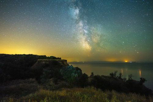 Milky Way over the Pyvyha mountain