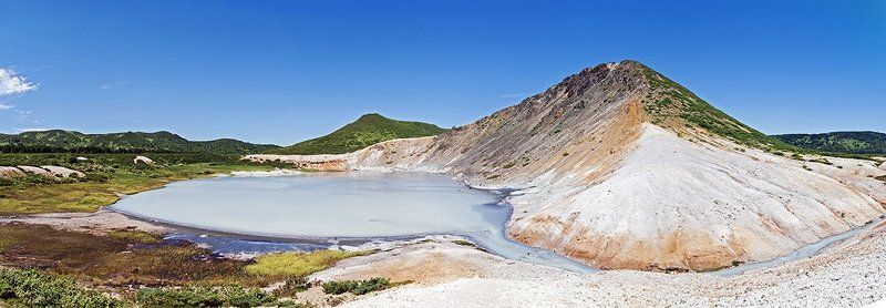 панорама, вулкан, озеро, кислотное озеро, кальдера, кратер Озеро Кипящее, о. Кунашир, Курильские острова фото превью