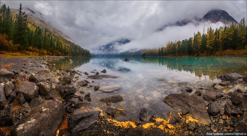 алтай, аня графова, горный алтай, горы, катунский хребет, кучерлинское озеро, осень Тучное утро на Кучерлинском озере фото превью