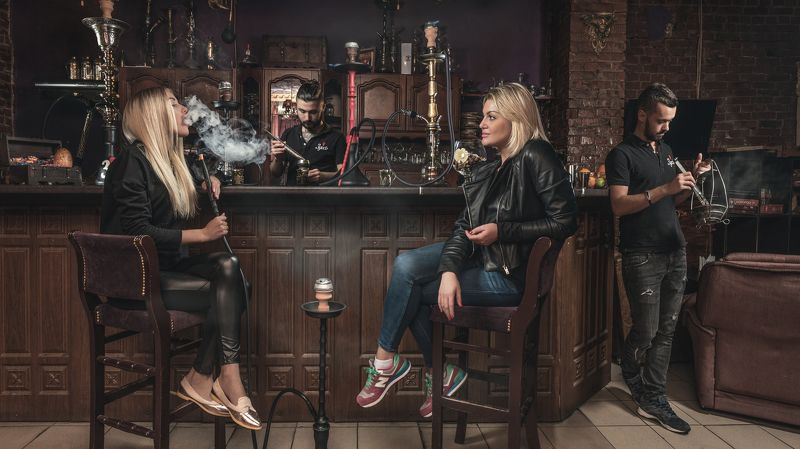 peoples, hookah, smoke, smoking, evening, women, men  фото превью