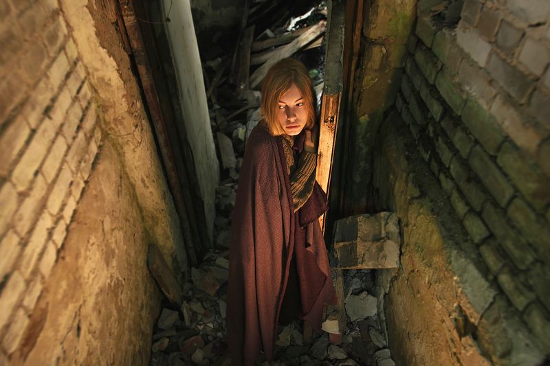 portrait,art,creative,girl,light,hair,dream,портрет,девушка,свет,цвет,развалины,творчество,искусство *** фото превью