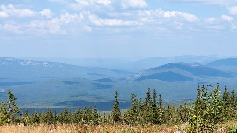 Подножье горы Иремель фото превью