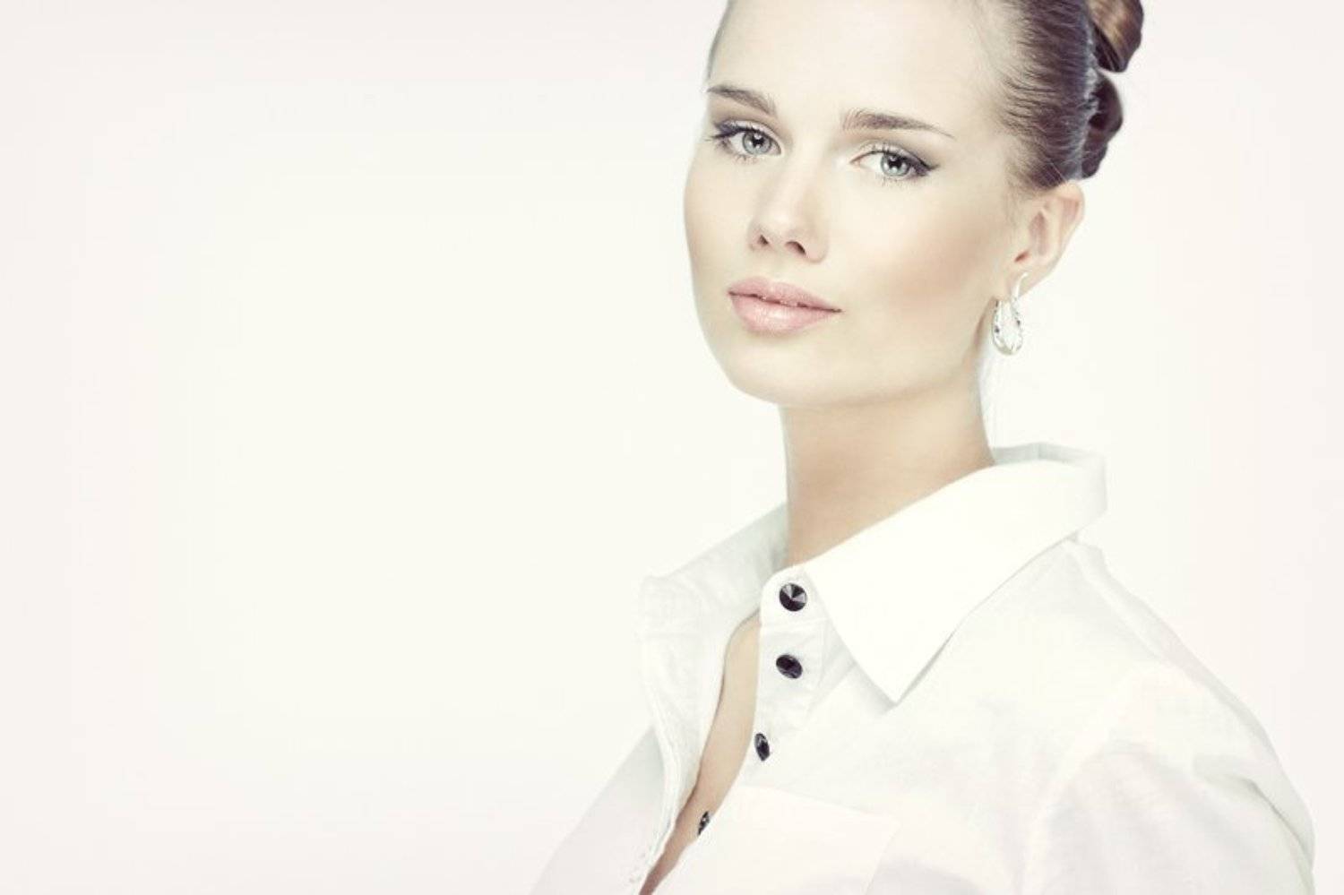 алина, Михаил Чекмезов