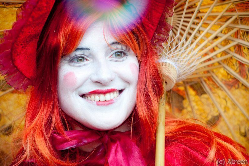 Дама фото превью