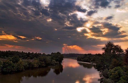 Адыгея. Закат над Лабой.