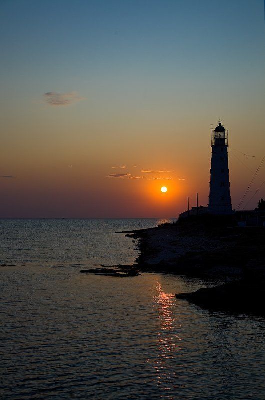 тархакутский, маяк Путь кораблям освещая... фото превью