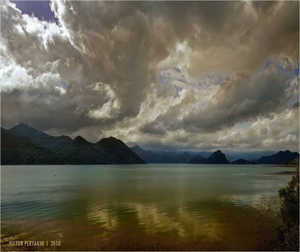 черногория, скадарское, озеро, облака, дали, горы, Виктор Перякин