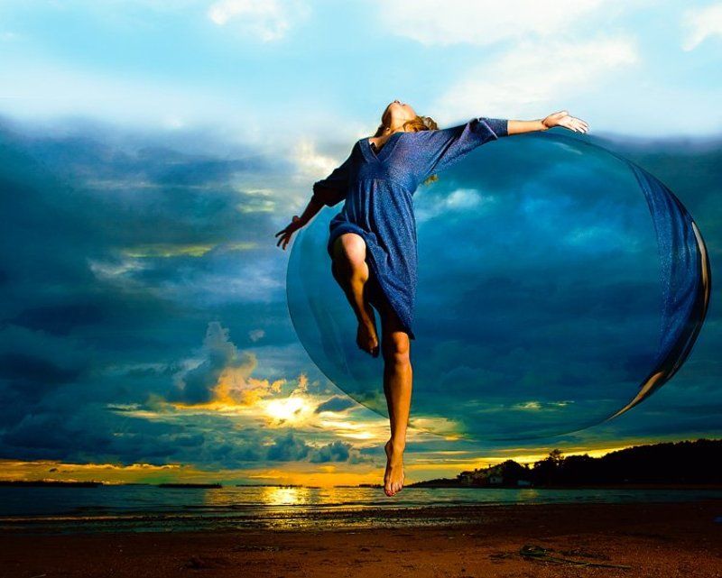 девушка, небо, вода, солнце, вздох Вздох фото превью