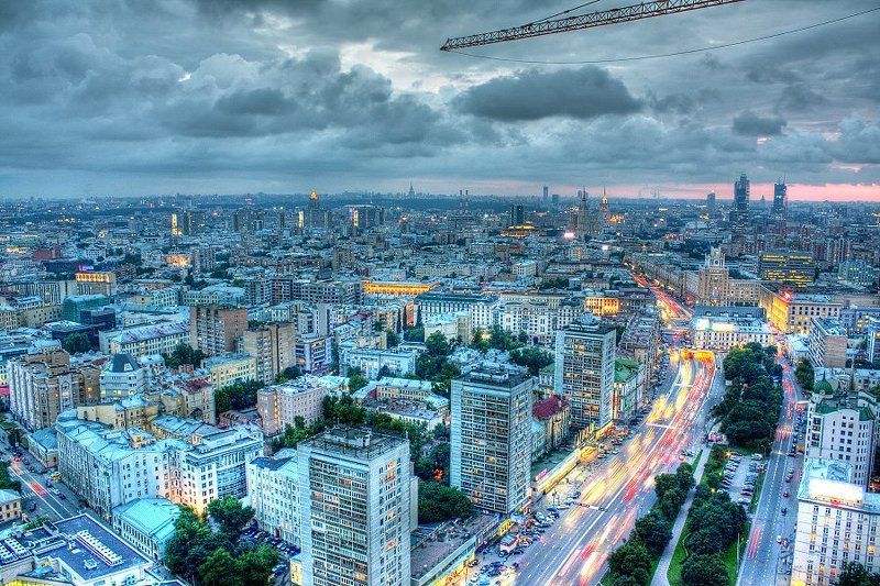 крыша, крыши, город, москва, небо, вечер, закат, облака Город под стальной стрелой фото превью