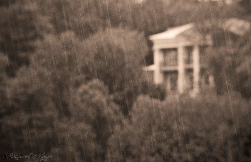 набережная, дождь Дождь в косую линейку фото превью