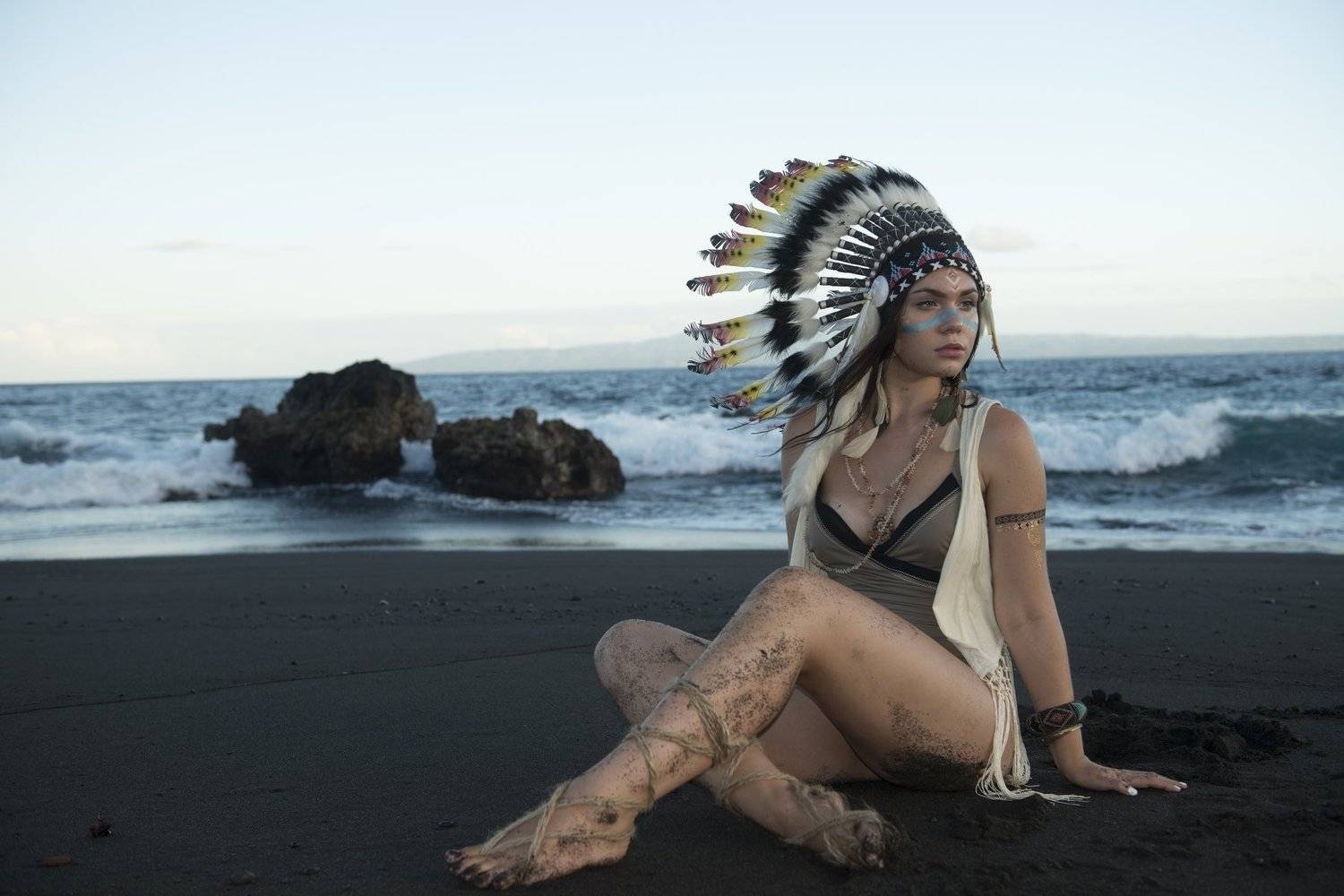 индеец, девушка, черный песок, побережье, закат, океан, море, Марина Мудрова