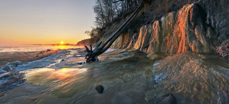 Застывший поток фото превью