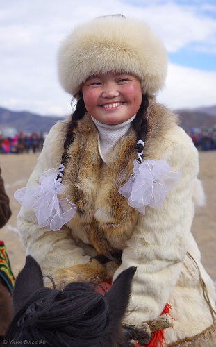 Про девочку с белыми бантиками