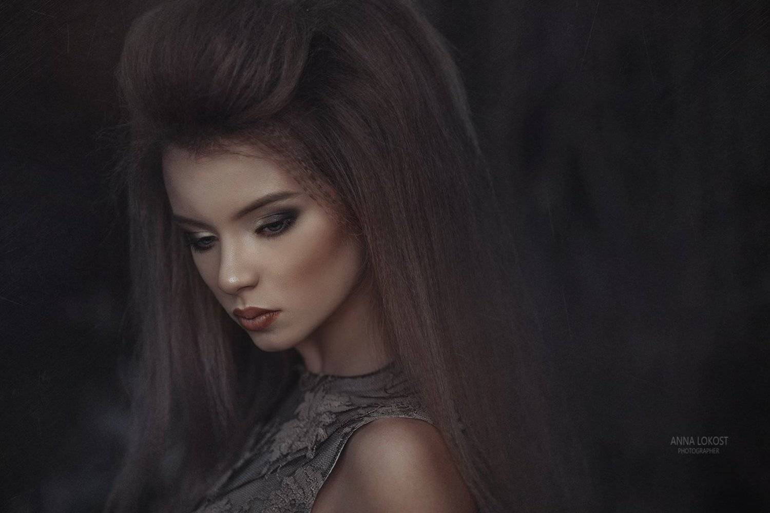 , Анна Локост