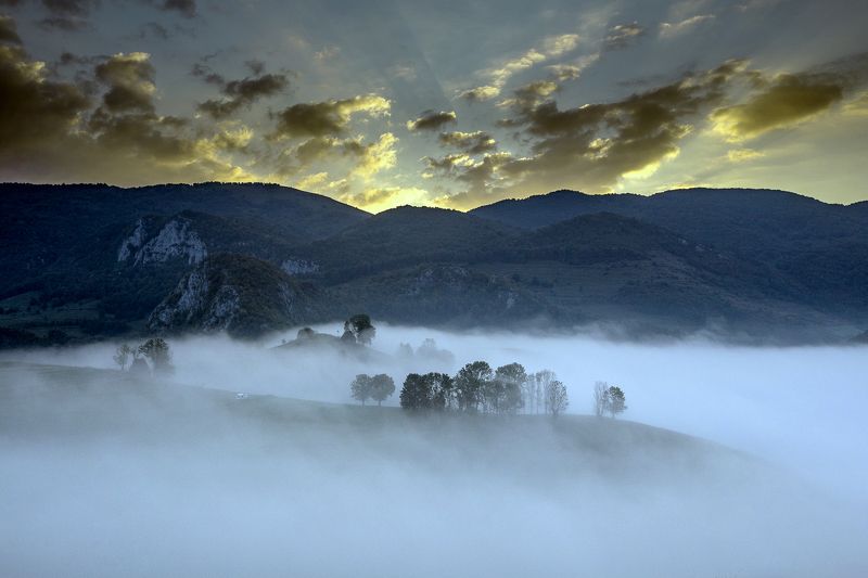 sunset,colors,mist,trees,fog,hills Sunset фото превью