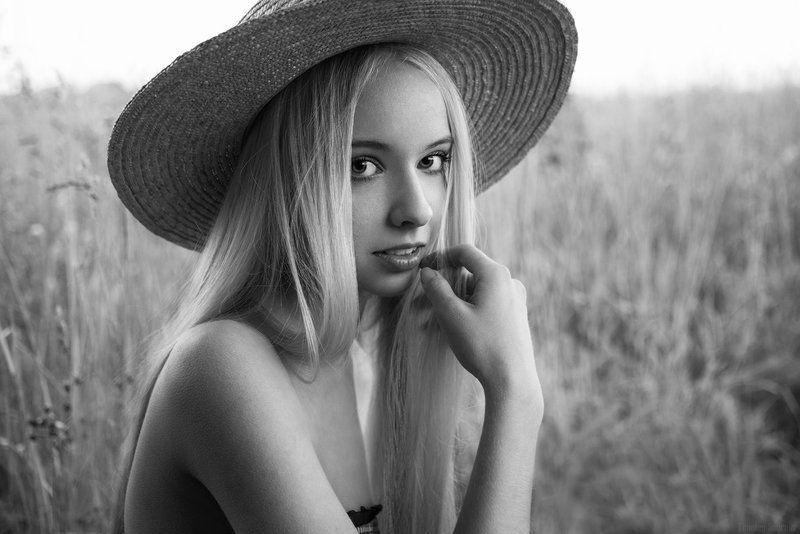 Tanya фото превью