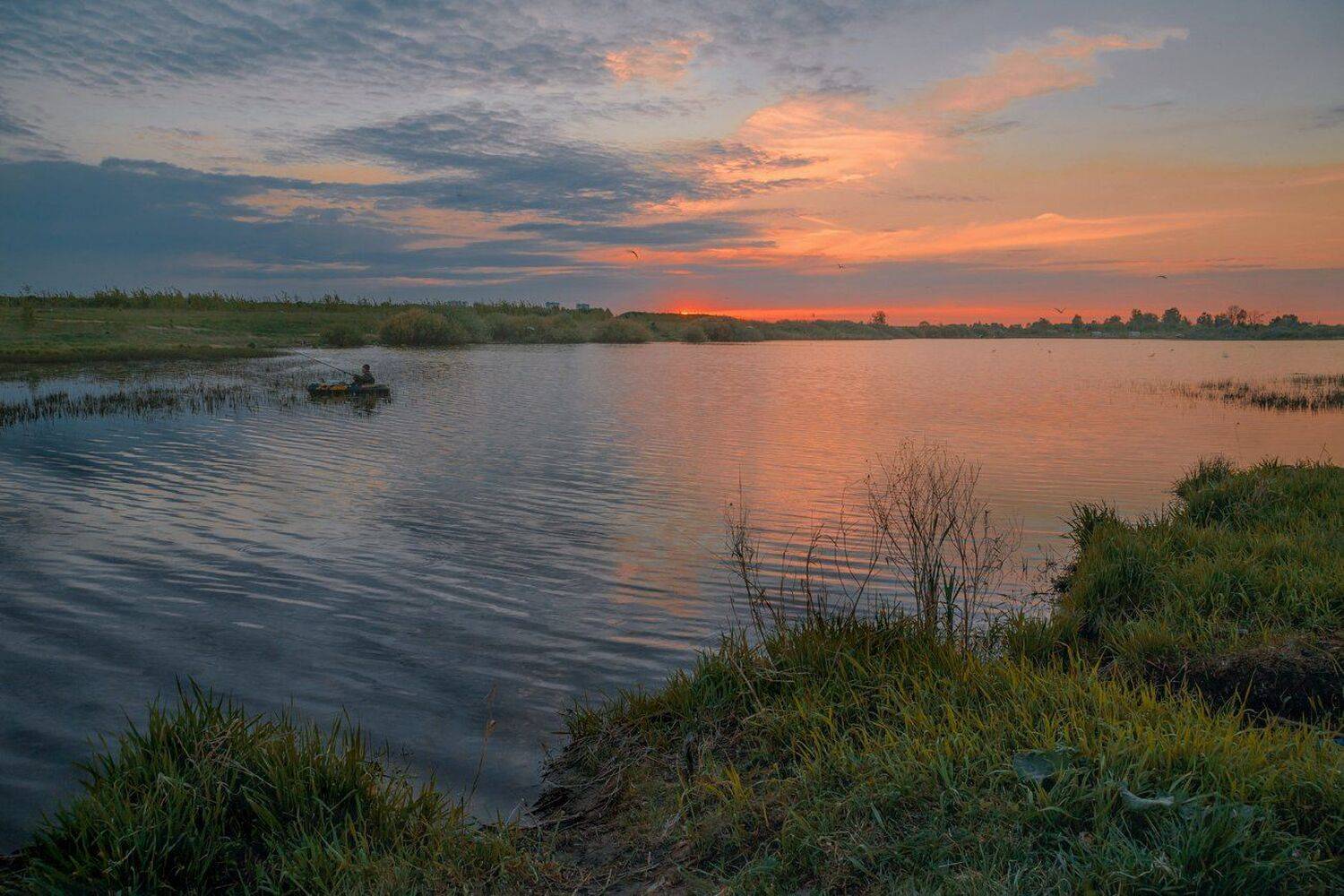 вечер, закат, пруд, рыбак, рыбалка, Виктор Климкин