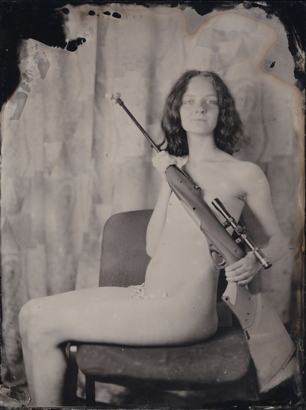 коллодий, амбротип, портрет, оружие, розы Девушка с цветами фото превью