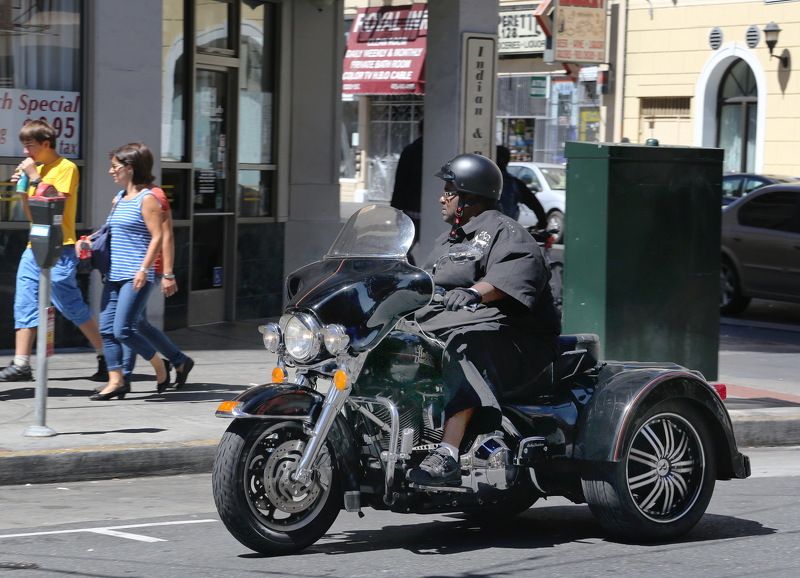 Маленькиие истории  Солнечной Долины  Выйти утром в поле с конем.... фото превью