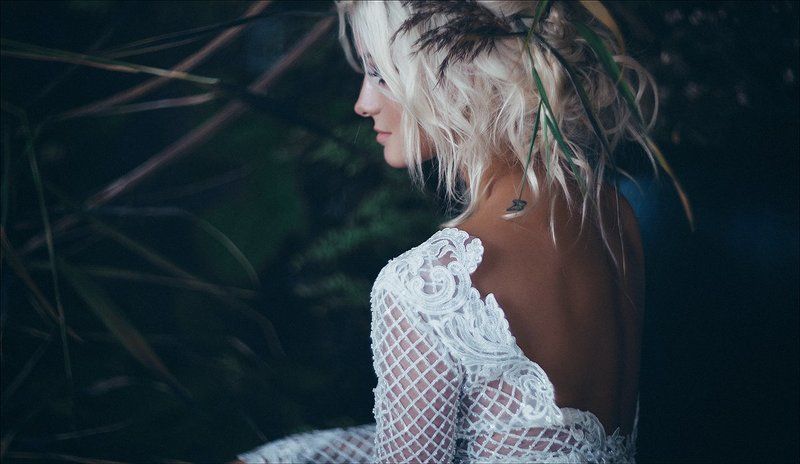 девушка свадьба платье портрет блондинка студия флористика The Language of Nature фото превью