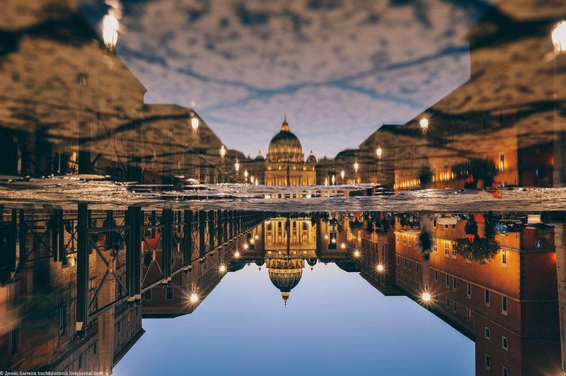 италия, рим, ватикан Upside Down фото превью