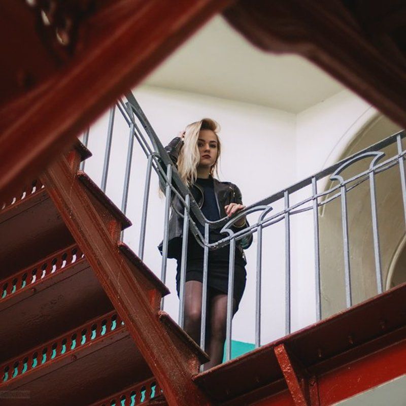 красиво, красота, девушка, модель, подъезд, парадная, дом, казарма, париж, город, тверь, beauty, beautiful, model, girl, woman, house, city, tver Ar9 фото превью