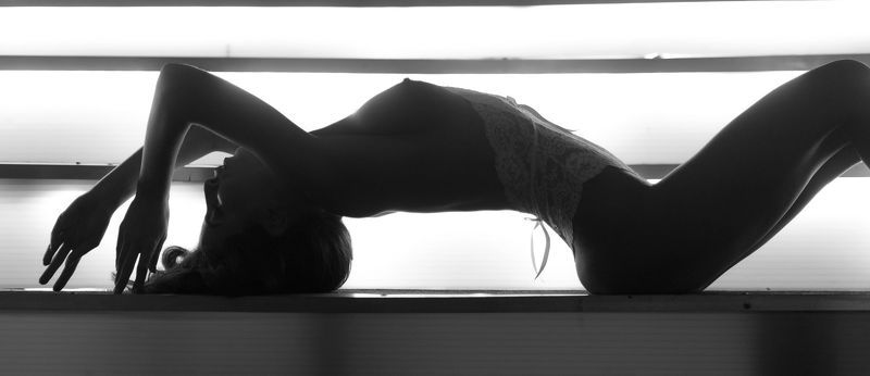 ню, ню-арт, арт-ню, свет, девушка, модель,портрет, портрет девушки, красотка, художественный портрет, фэшн, girl, model, nu, nu-art, art-nu, nude, beauty, fashion, art portrait, glamur, гламур, чб, черно-белое фото, black-white photo, bw Карина фото превью