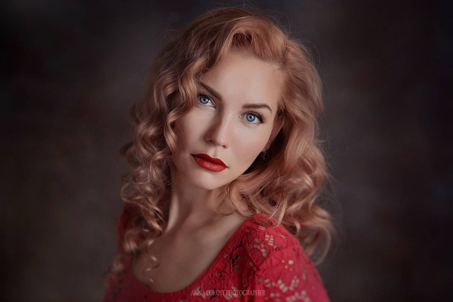 , Анна Локост