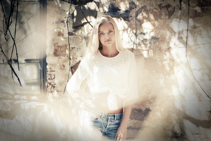 Светлое  фото превью