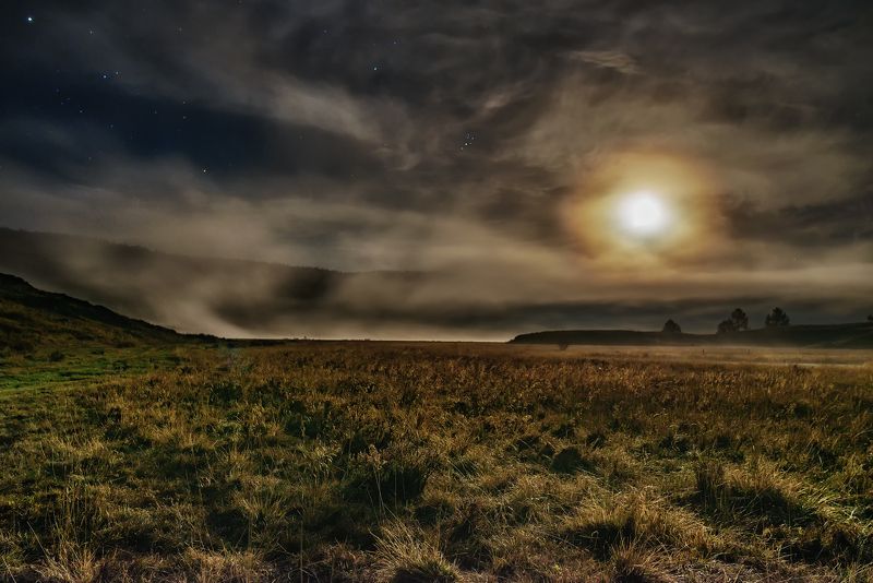 Полная луна, звезды, Алтай, Сибирь, болото, туман Полнолуние. Плеяды. фото превью