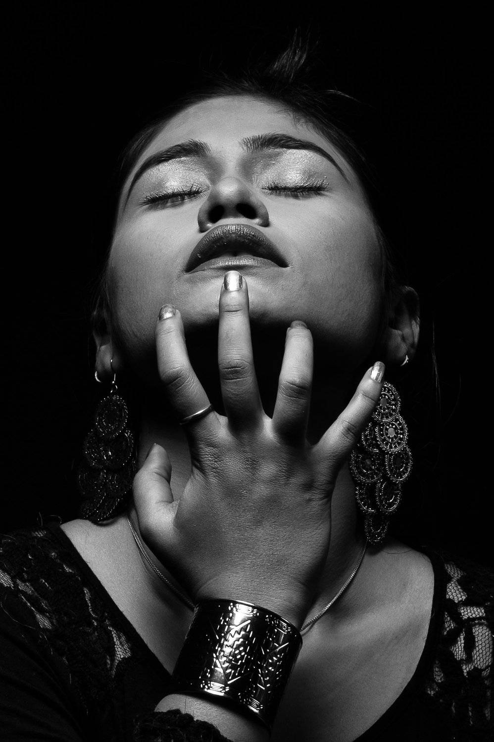 #model #studio #strobes #blackandwhite, Sanjoy Sengupta