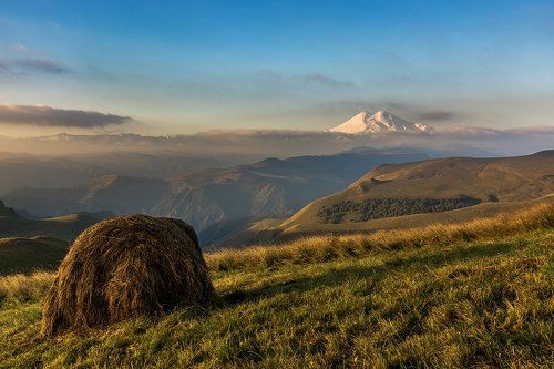 Пейзаж с Эльбрусом