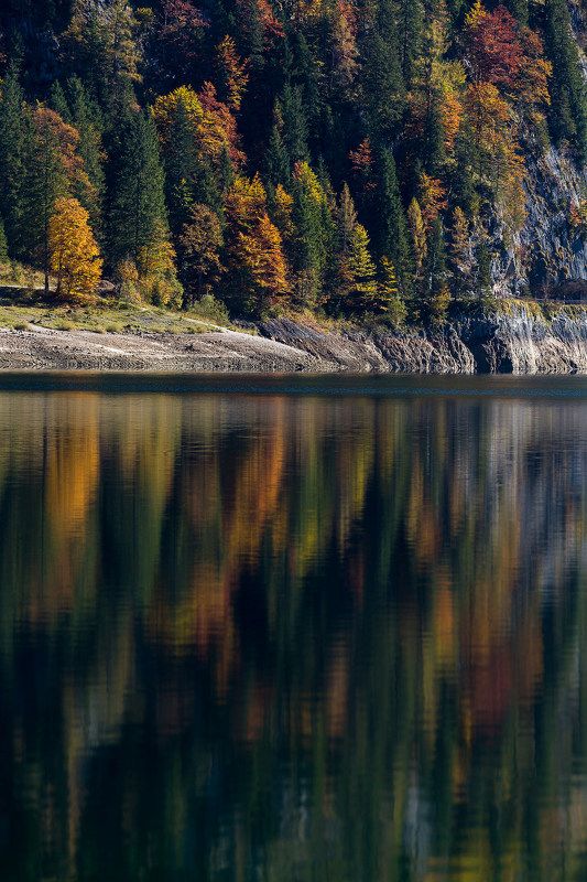 Австрия, озеро, осень, отражение, Зальцкаммергут, Austria, lake, autumn, fall, reflection, Salzkammergut, Gosausee Autumn palette фото превью