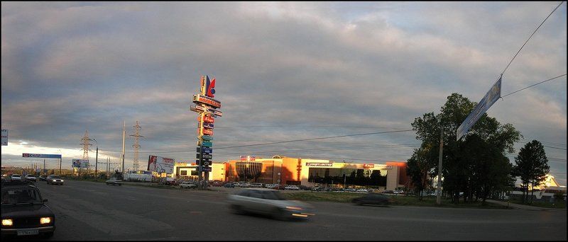 дом, машины, провода ЗАКАТ фото превью