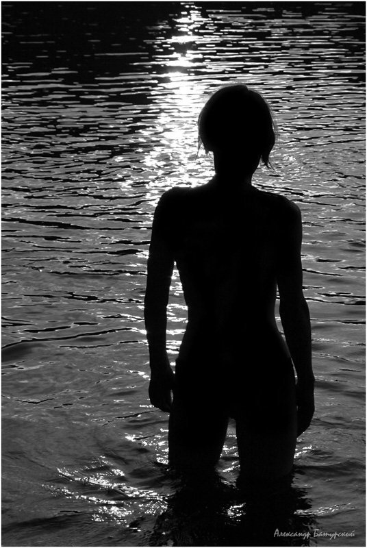 Созерцающая фото превью