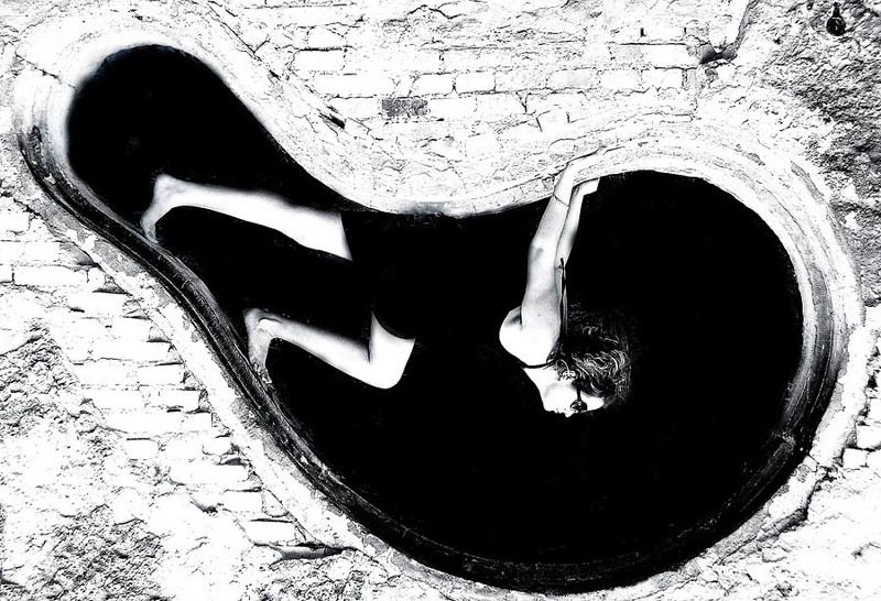 В борьбе между собой и миром фото превью