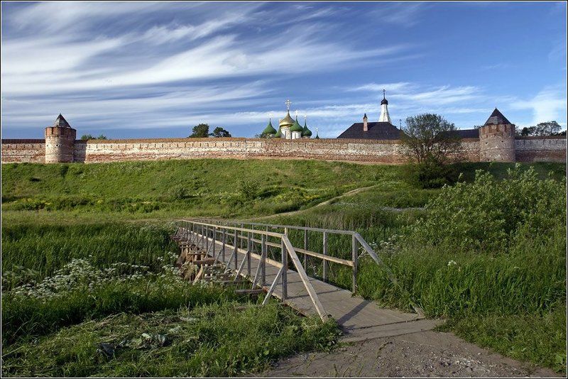 суздаль, золотое кольцо, стена, мостик Про мостик, стену и купола фото превью