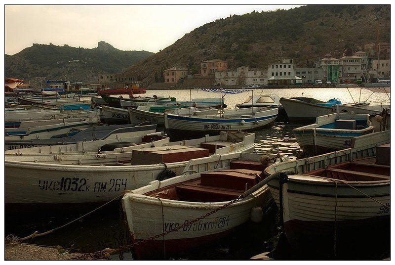 море, бухта, лодки, пейзаж В бухте фото превью