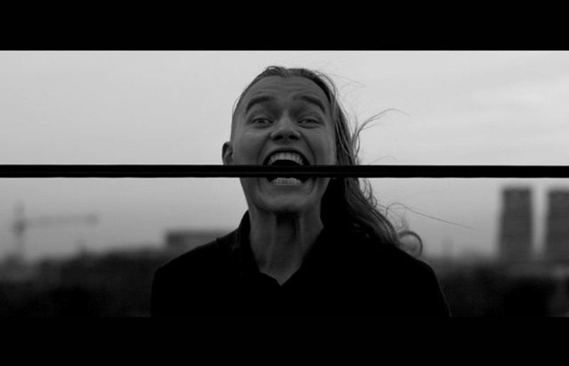 портрет,ч\\б,длинные волосы жажда энергии фото превью