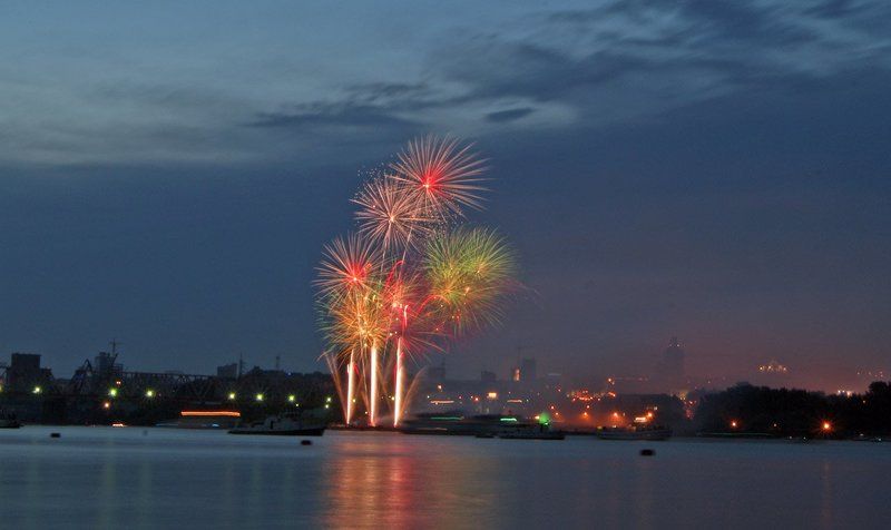 n-sk, салют, день города Небесная икебана (букетик ко дню города) фото превью