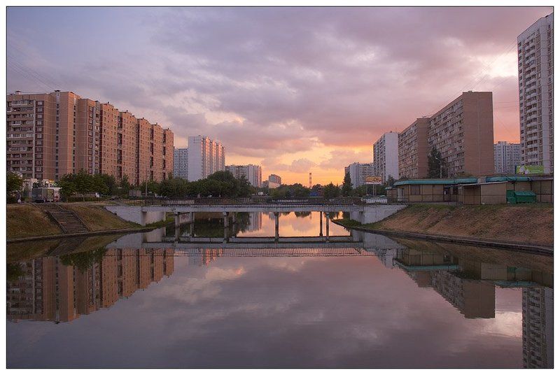 город, закат, лето, облака  фото превью