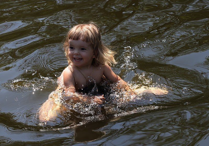 Вцепившись в волосы руками фото превью