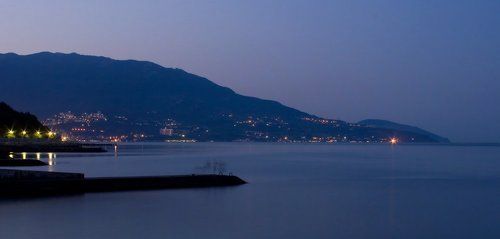 Призраки рыбаков любуются огнями Ялты