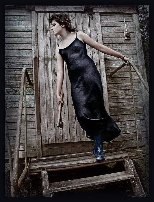 forrest, gun, Nadia Romanova